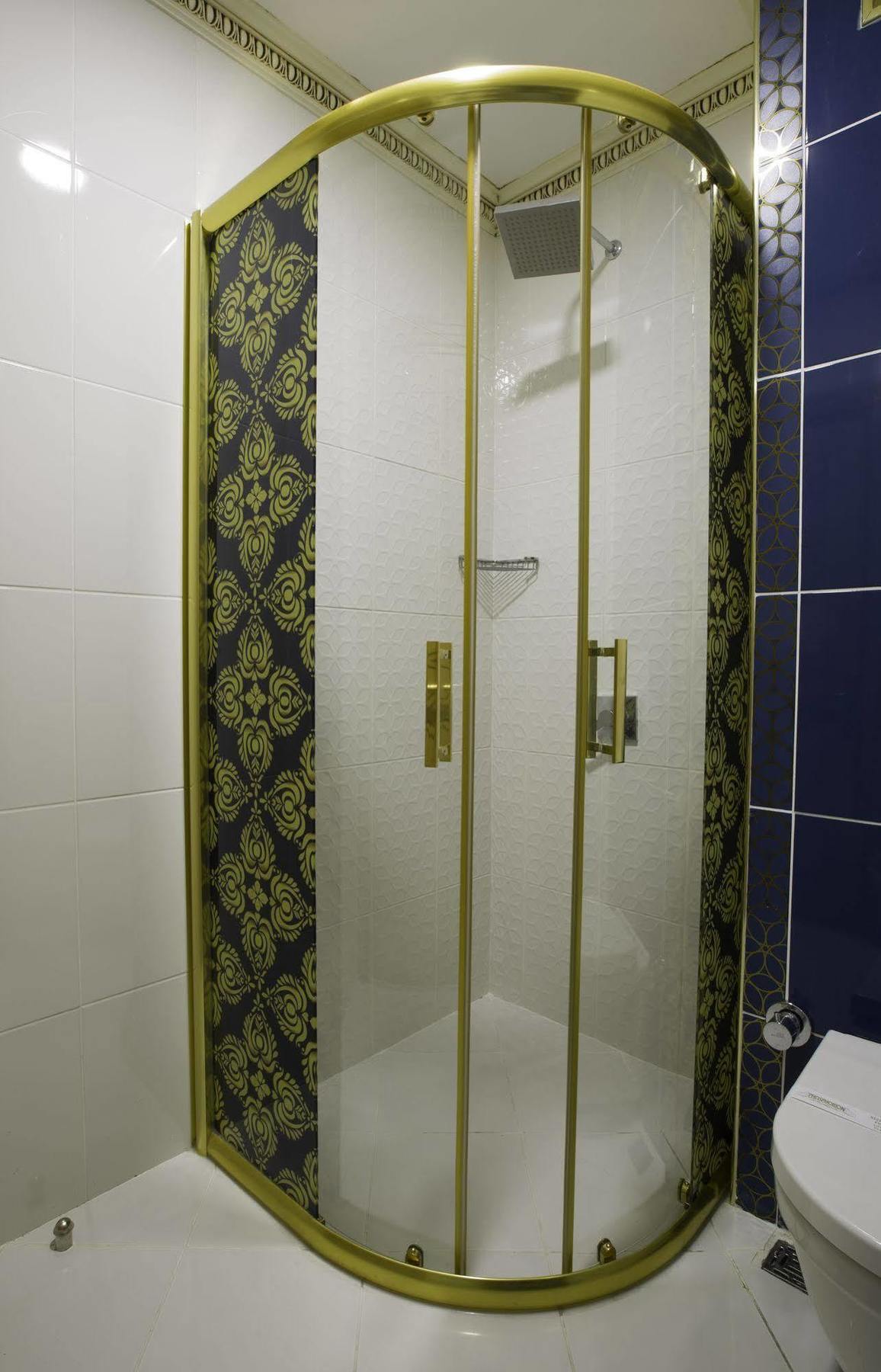 Phosphorion Hotel Istanbul Luaran gambar Shower enclosure